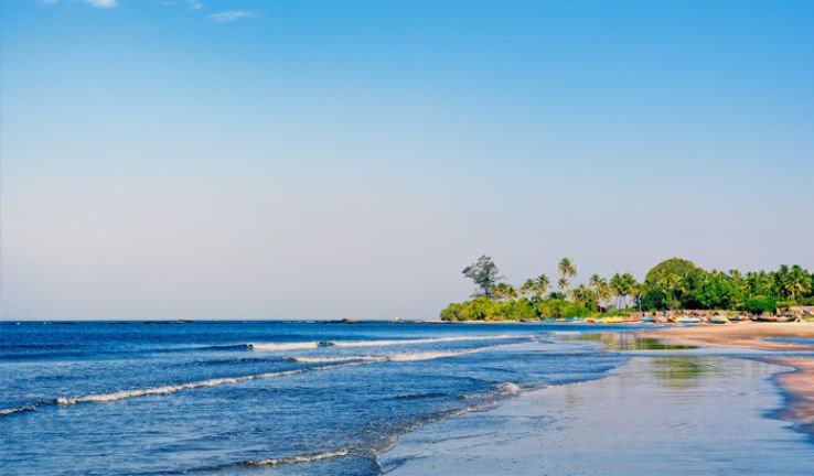 Cherish Pleasant Views At the Laxmanpur Beach